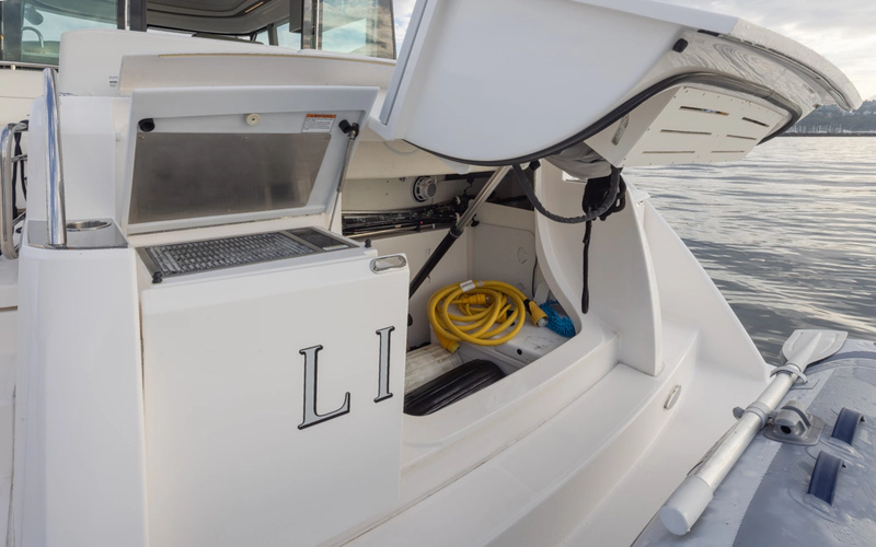 Tiara C49 Coupe Yacht Photos Pics 