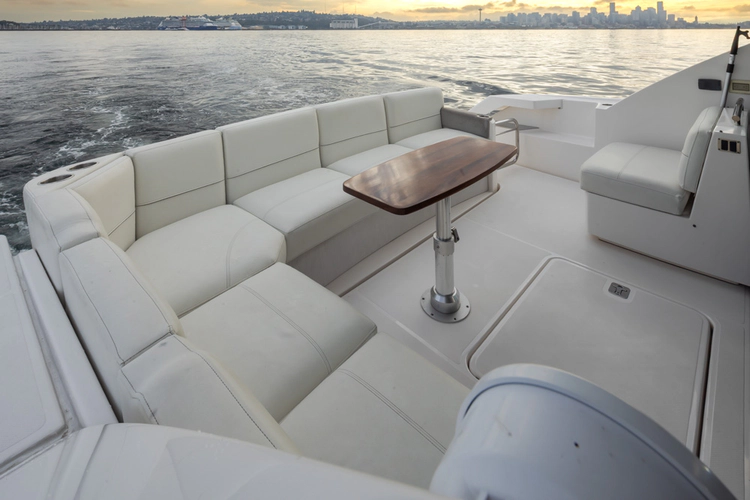 Tiara C49 Coupe Yacht Photos Pics 