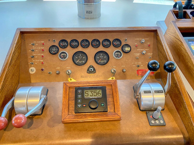 Amelia Yacht Photos Pics 