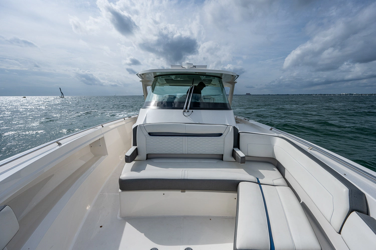 Liquid Asset Yacht Photos Pics 