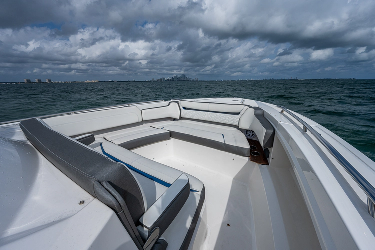 Liquid Asset Yacht Photos Pics 