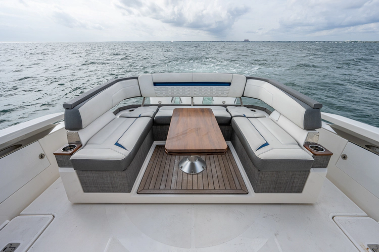 Liquid Asset Yacht Photos Pics 