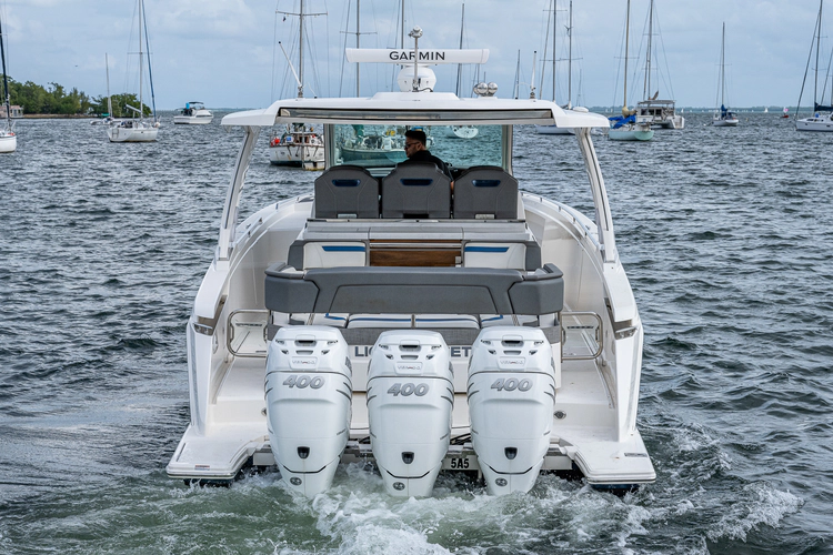 Liquid Asset Yacht Photos Pics 