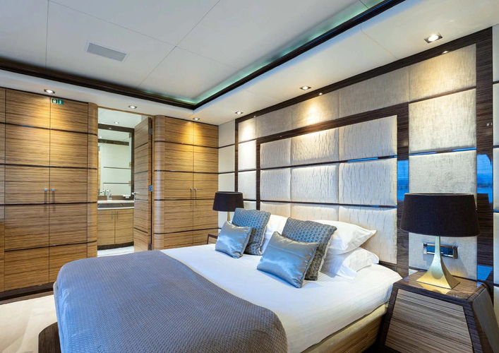 I Sea Yacht Photos Pics 