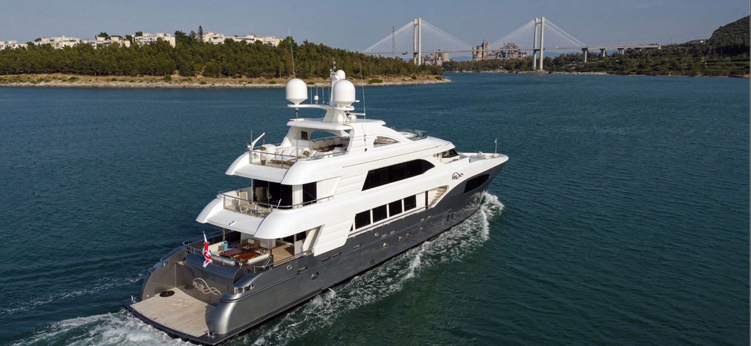 I Sea Yacht Photos Pics 