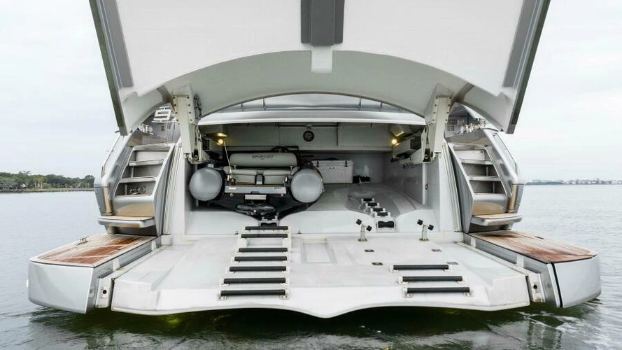 Stallion Yacht Photos Pics 