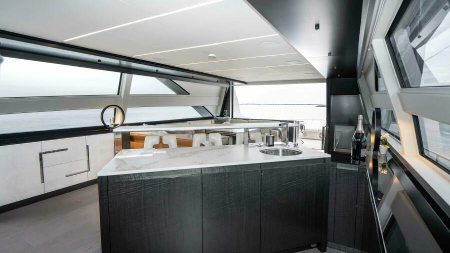 Stallion Yacht Photos Pics 