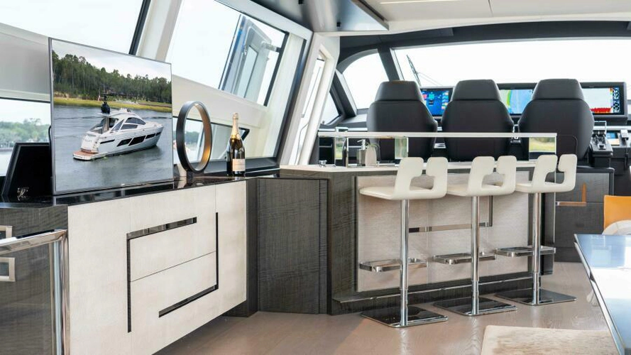 Stallion Yacht Photos Pics 