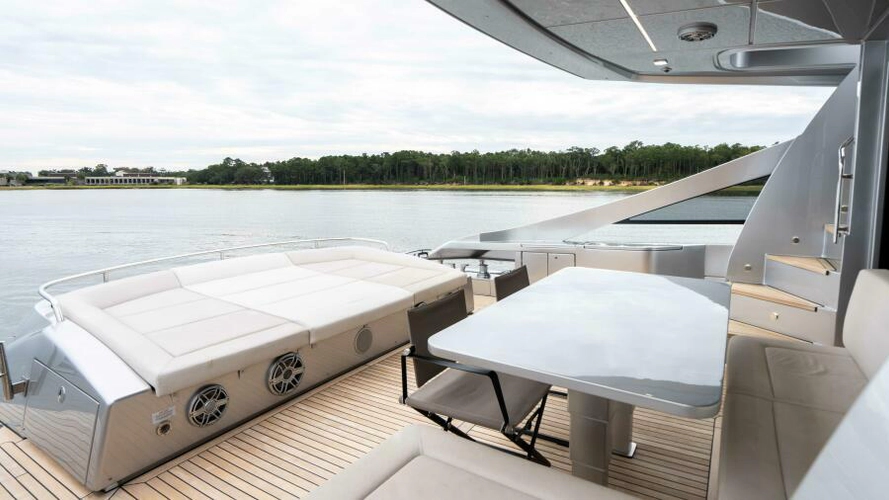 Stallion Yacht Photos Pics 
