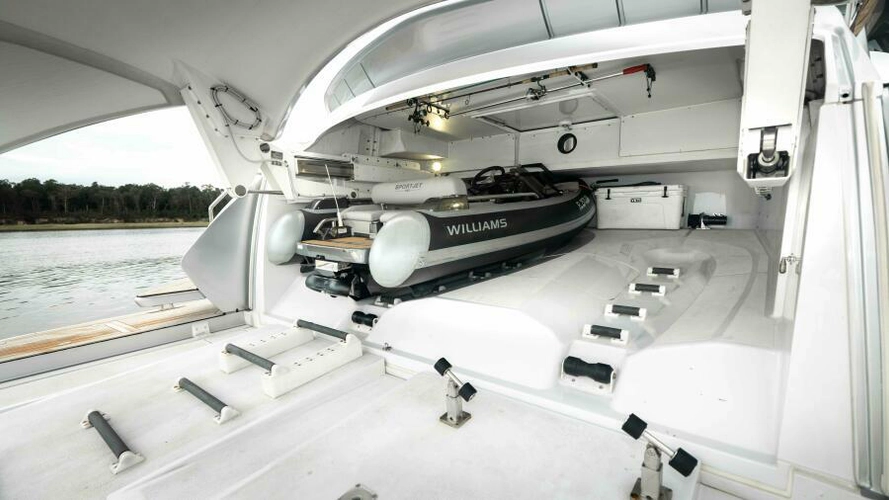 Stallion Yacht Photos Pics 