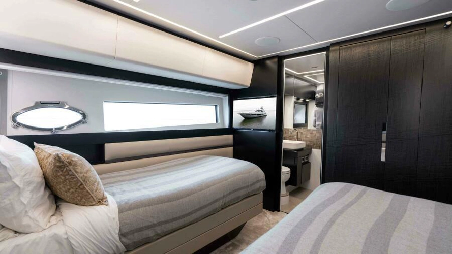 Stallion Yacht Photos Pics 