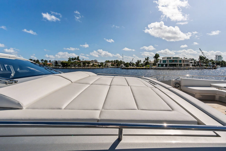 Stallion Yacht Photos Pics 
