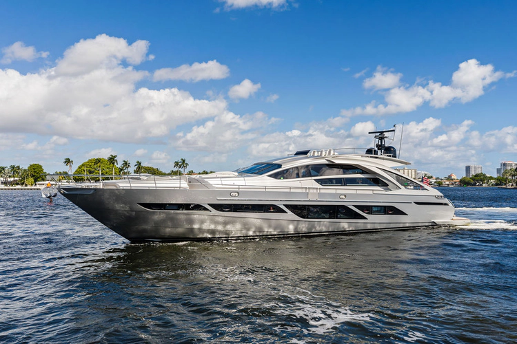 Stallion Yacht Photos Pics 