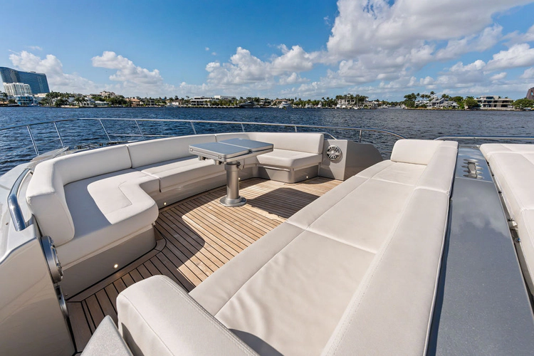 Stallion Yacht Photos Pics 