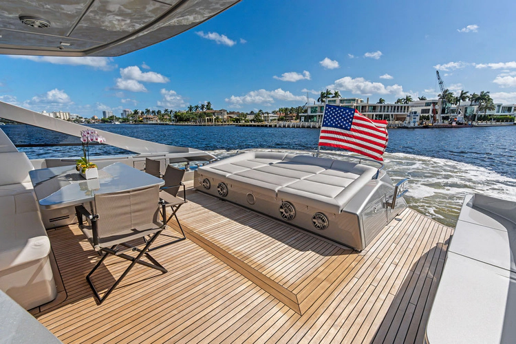Stallion Yacht Photos Pics 
