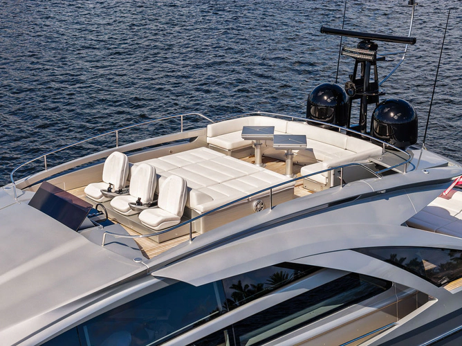 Stallion Yacht Photos Pics 