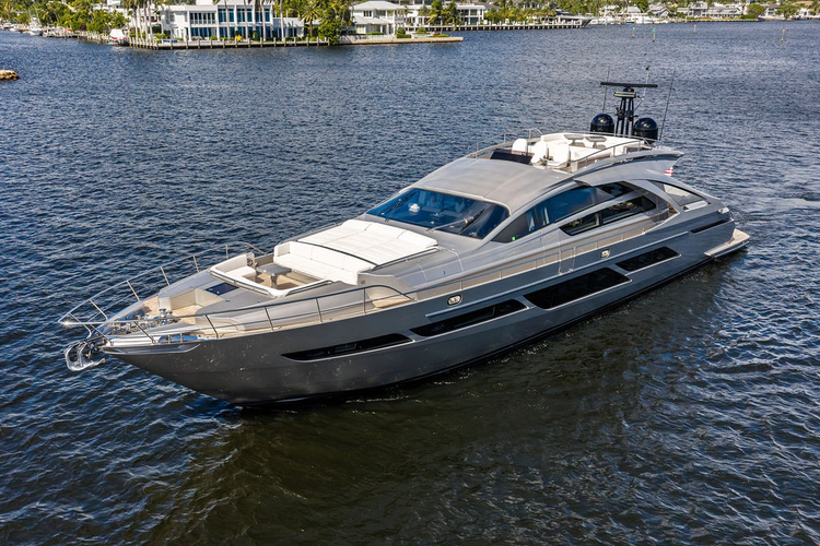 Stallion Yacht Photos Pics 