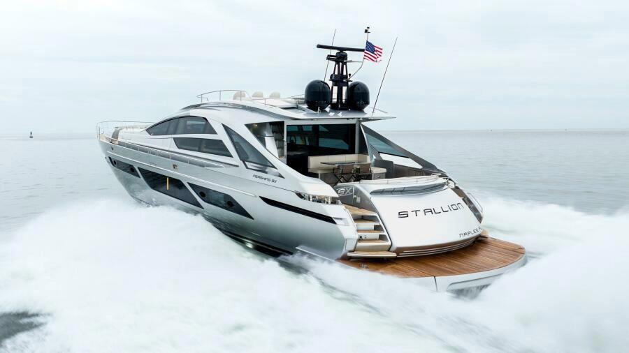 2022 Pershing 92 ft