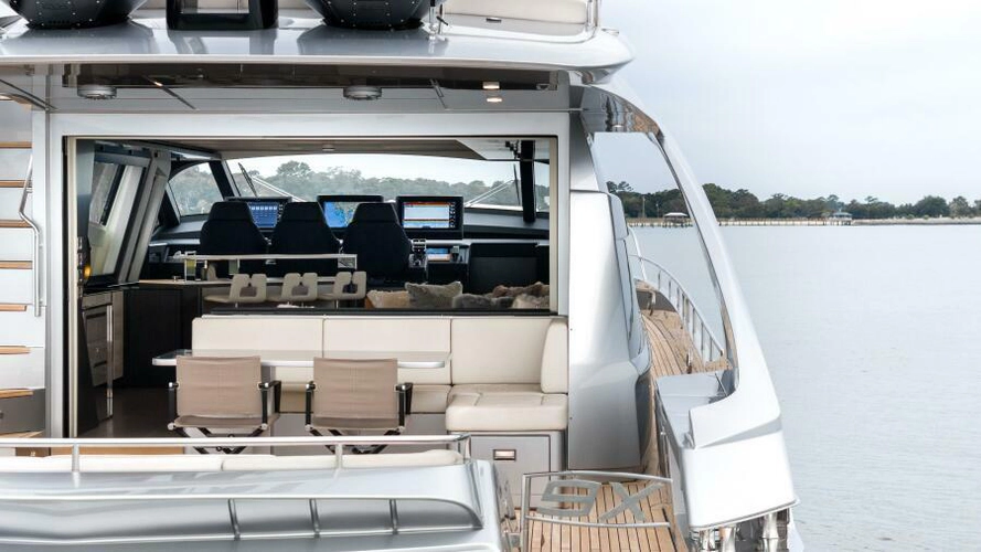 Stallion Yacht Photos Pics 