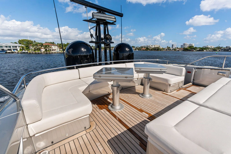 Stallion Yacht Photos Pics 
