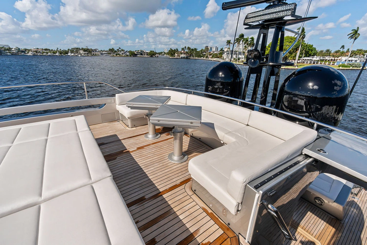 Stallion Yacht Photos Pics 