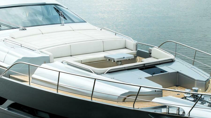 Stallion Yacht Photos Pics 