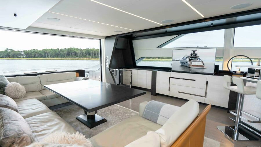 Stallion Yacht Photos Pics 