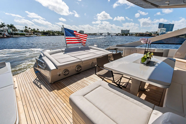 Stallion Yacht Photos Pics 