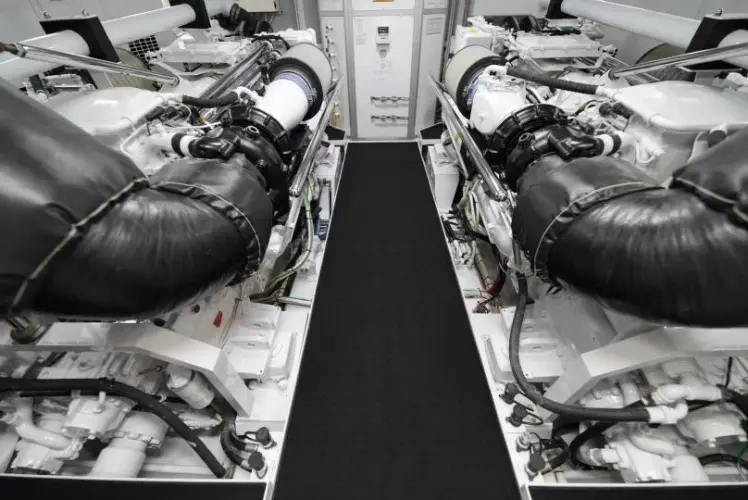 Seahawk Yacht Photos Pics 