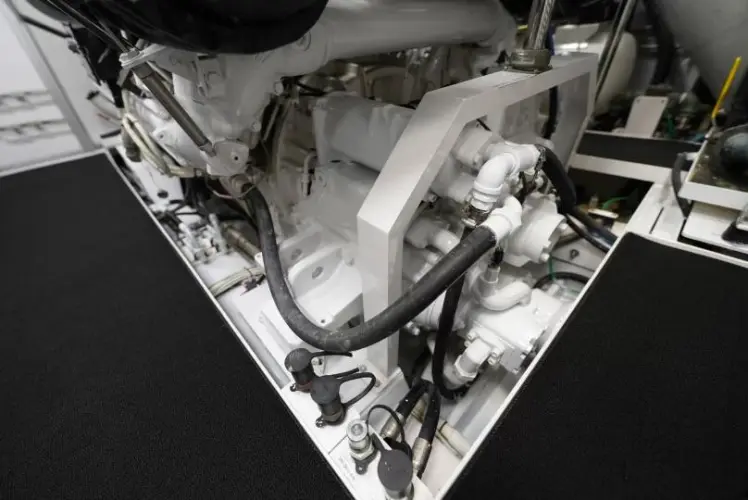 Seahawk Yacht Photos Pics 