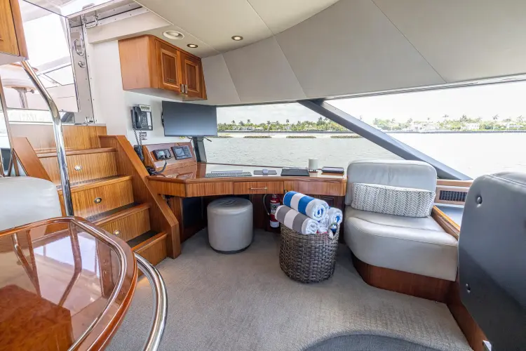 Seahawk Yacht Photos Pics 