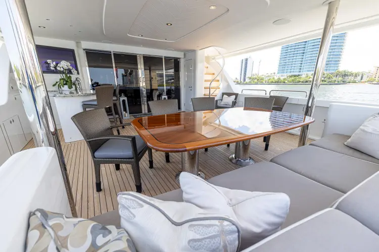 Seahawk Yacht Photos Pics 