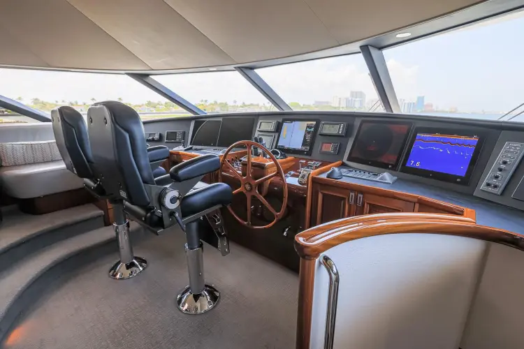 Seahawk Yacht Photos Pics 