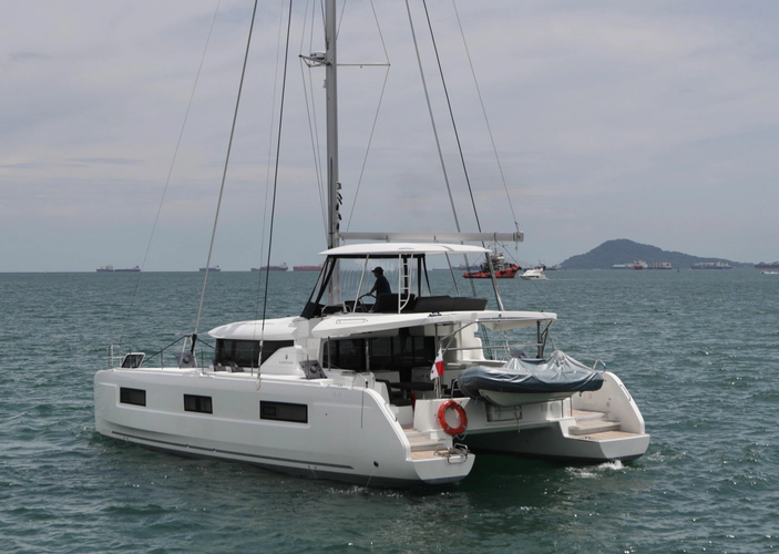 Babur Yacht Photos Pics 