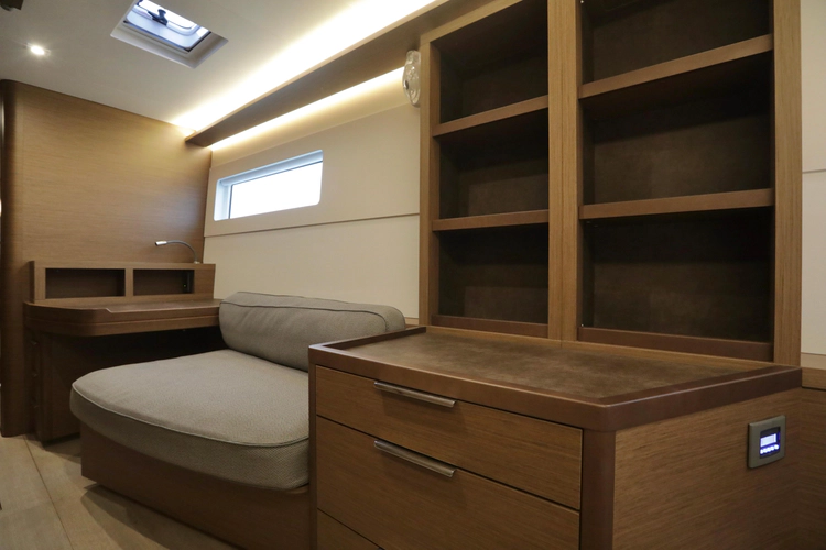 Babur Yacht Photos Pics 