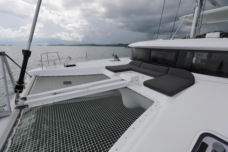 Babur Yacht Photos Pics 