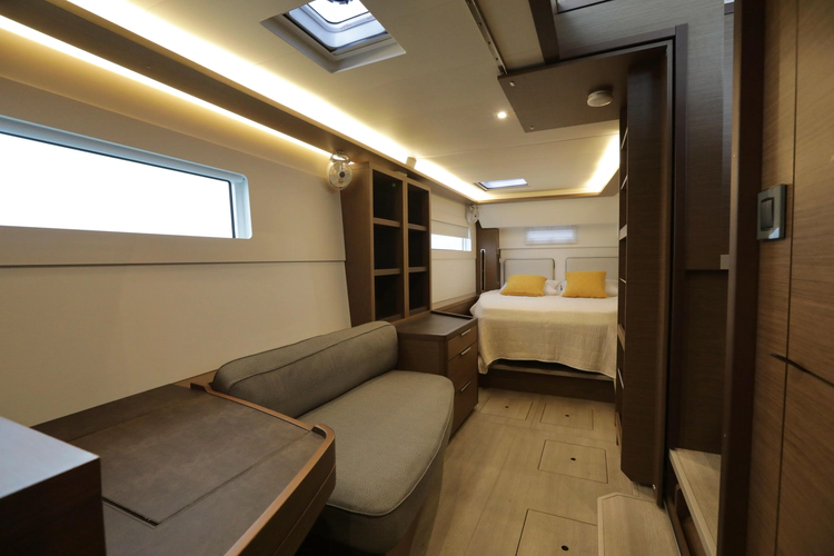 Babur Yacht Photos Pics 