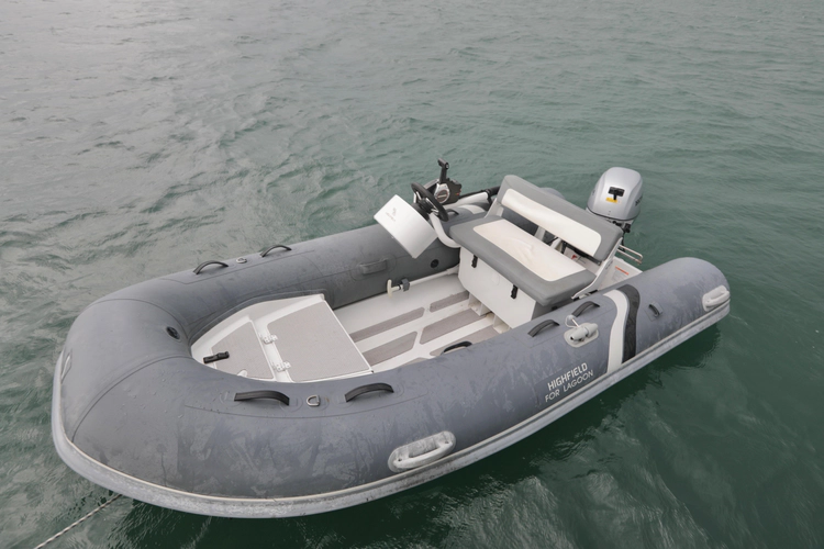 Babur Yacht Photos Pics 