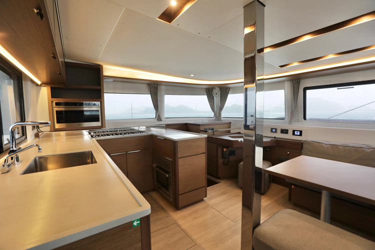 Babur Yacht Photos Pics 