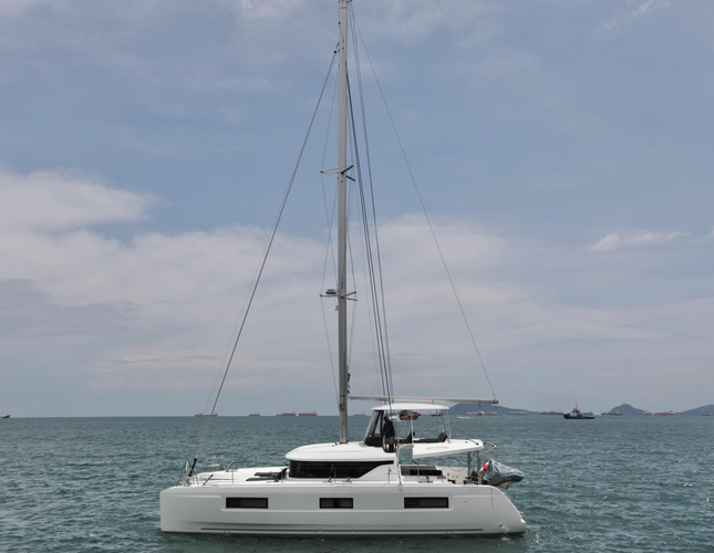 Babur Yacht Photos Pics 