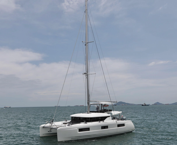 Babur Yacht Photos Pics 