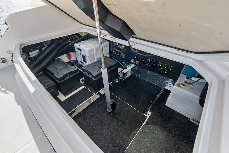 Treehouse Yacht Photos Pics 