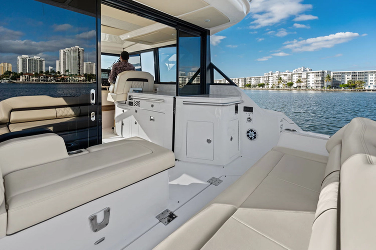 Treehouse Yacht Photos Pics 