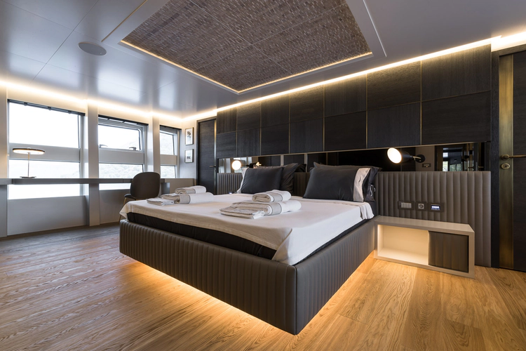 Numarine 32xp Yacht Photos Pics 