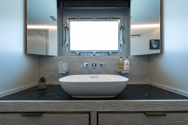 Numarine 32xp Yacht Photos Pics 