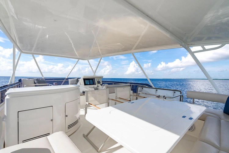 Amigos Yacht Photos Pics 