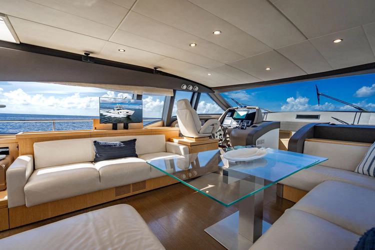 Amigos Yacht Photos Pics 