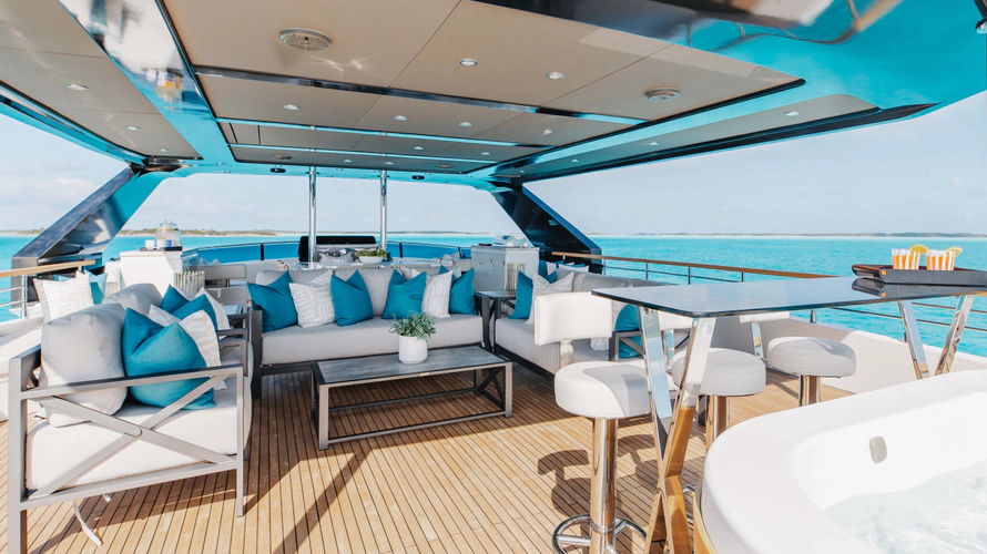 Amore Yacht Photos Pics 