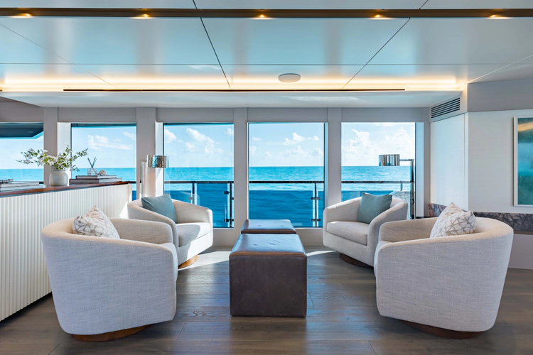 Amore Yacht Photos Pics 