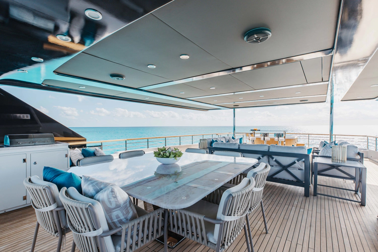 Amore Yacht Photos Pics 